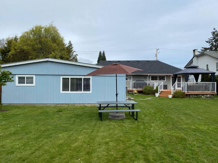 Adorable 2-Bedroom Guesthouse With Free Parking Victoria Exterior photo
